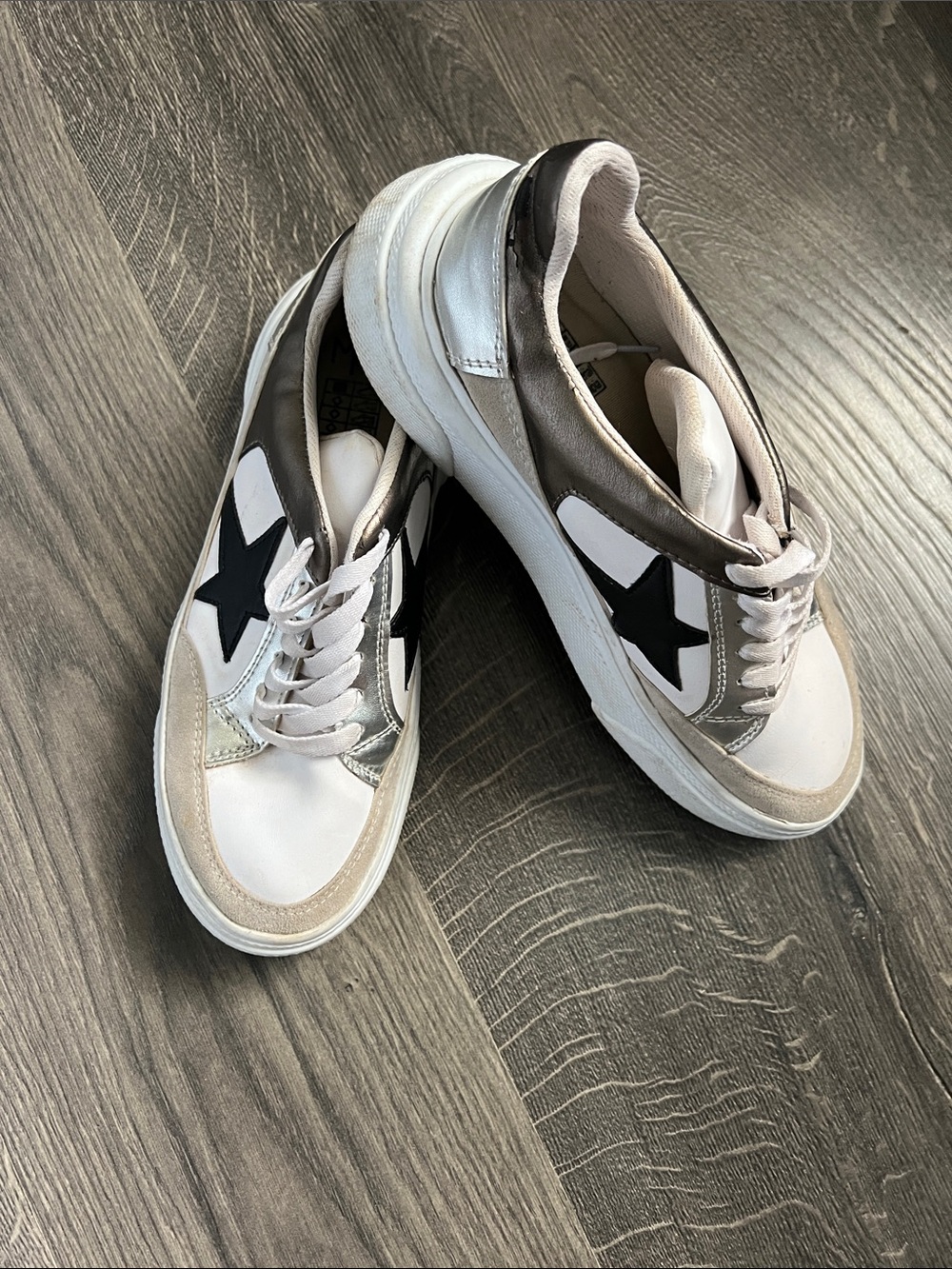 MKS Women's 9 White and Black Low-Top Lace-Up Sneakers